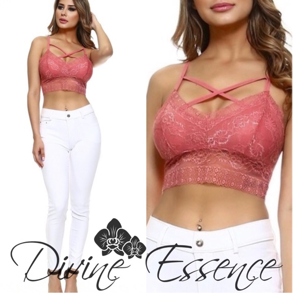 Romantic Lace Bralette - Picture 1 of 3